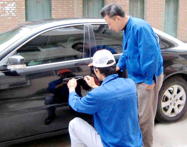 克拉玛依开锁公司：车钥匙坏了怎么办